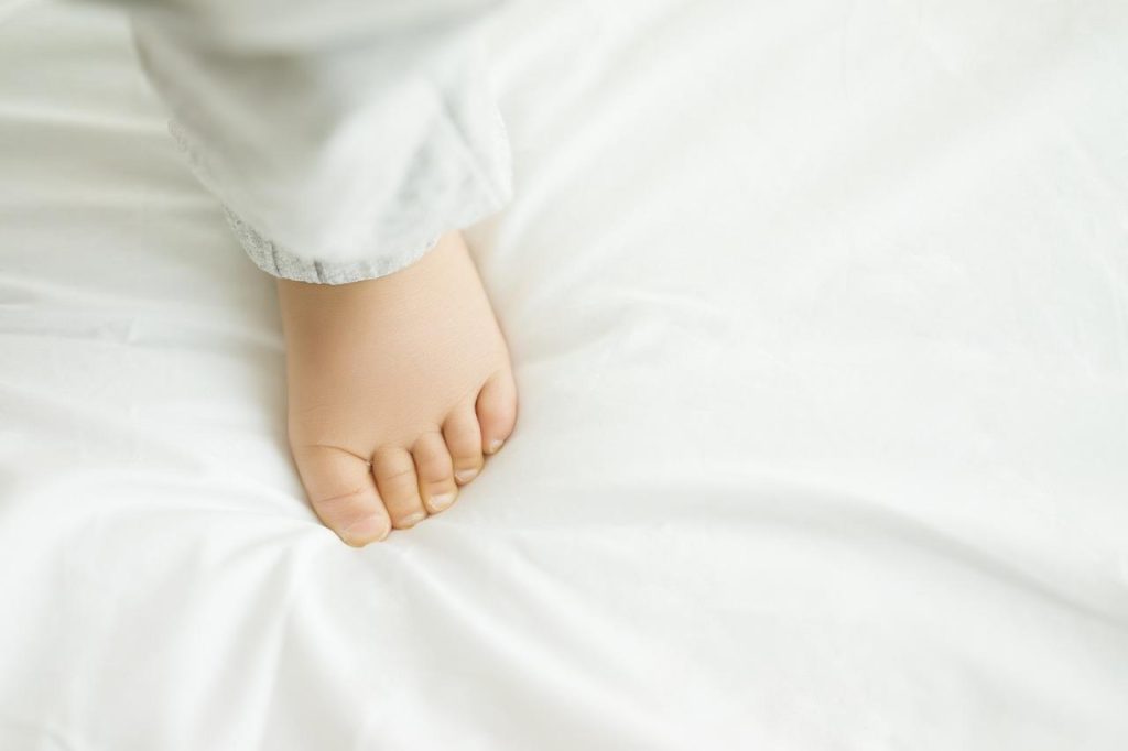 Professionele pedicure behandeling in Groningen met verzorgde teennagels en ontspannende voetverzorging